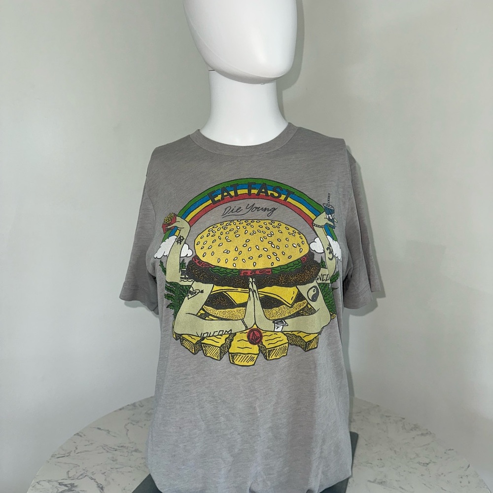 Eat fast die young Gray Graphic T-Shirt with Colorful Print